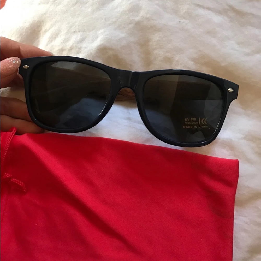 Sun glasses